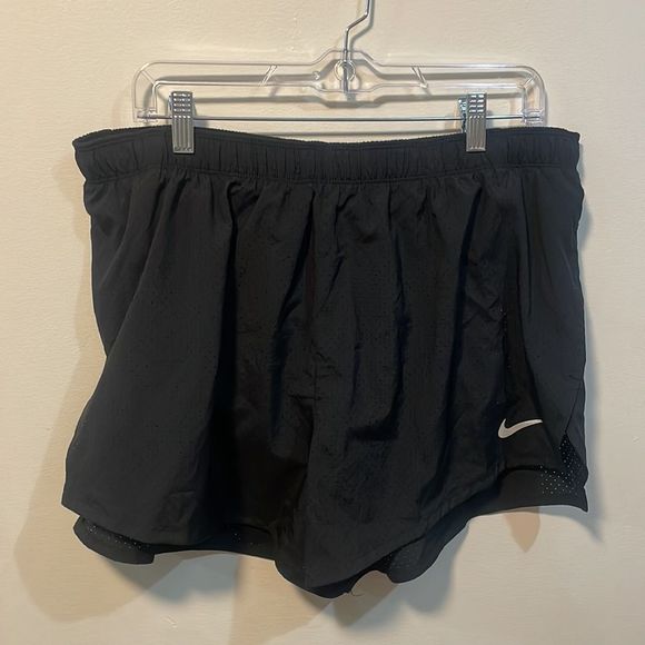 2 NWT Nike men’s blue and black large standard fit 4” length XXL shorts workout - Picture 6 of 11